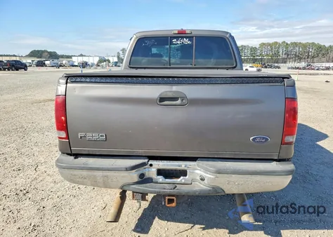 2003 Ford F250 Super Duty из США, поврежденный, VIN 1FTNX21L33EB61830
